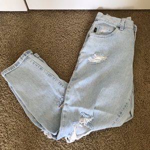 Vintage Ripped High-Wasted Jean